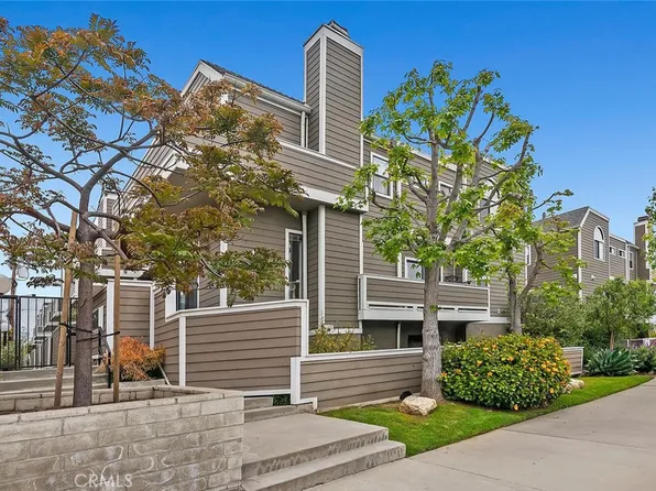 1952 S Barrington Ave, Los Angeles, CA 90025