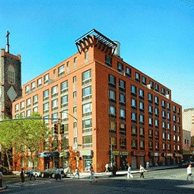 Rented by Lisa Management | media 12