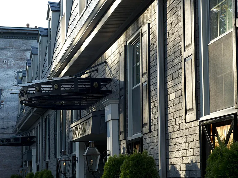Park Court Apartments — Photo 24
