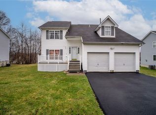 27 Dogwood Dr, Middletown, NY 10940