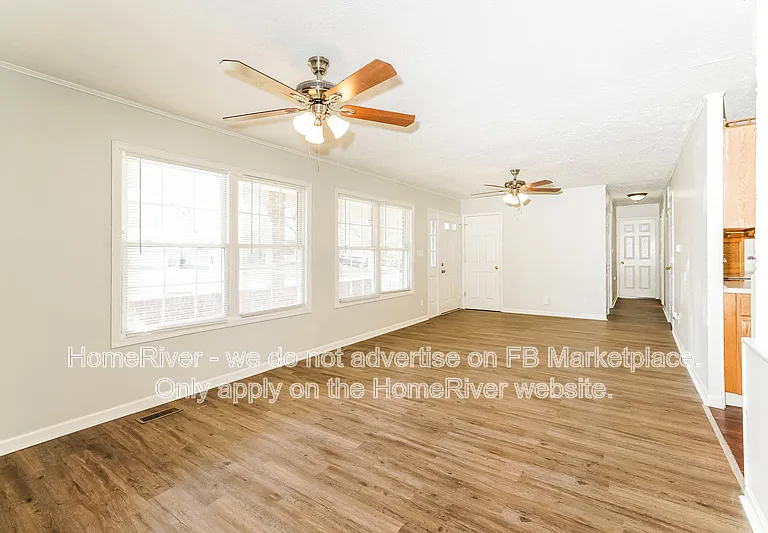 970 Edgewood Dr — Photo 7