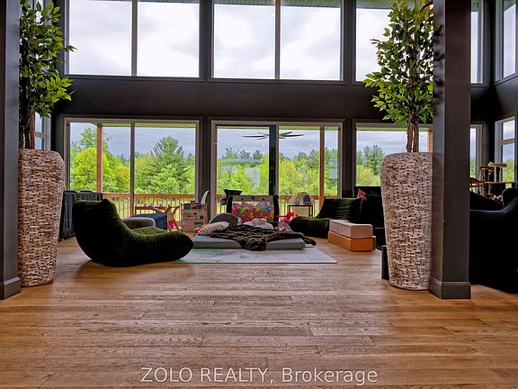 4th image of 3230 Greenland Rd