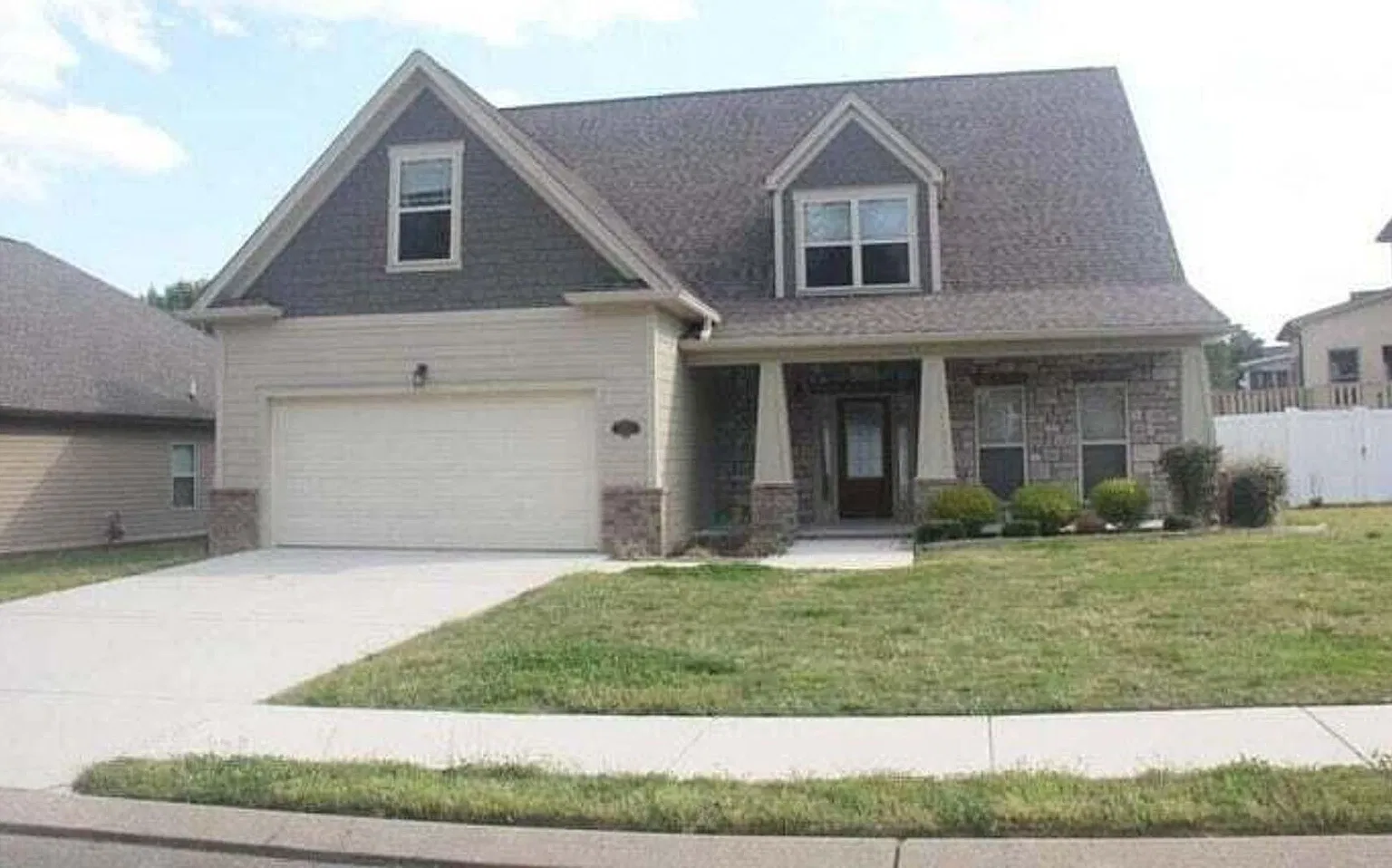 Spacious Cleveland Home! — Photo 1