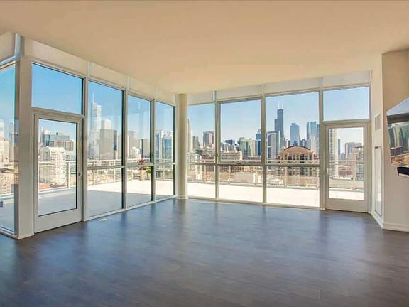 2nd image of 415 W Huron St #1400