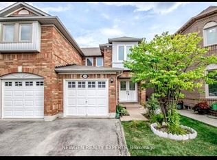 3330 Snowball Rd E, Mississauga, ON L5N 7M7
