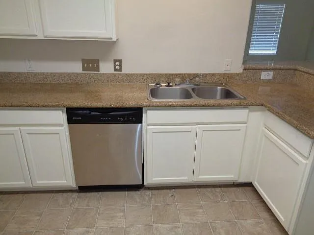 16746 Fallen Timbers Dr — Photo 5