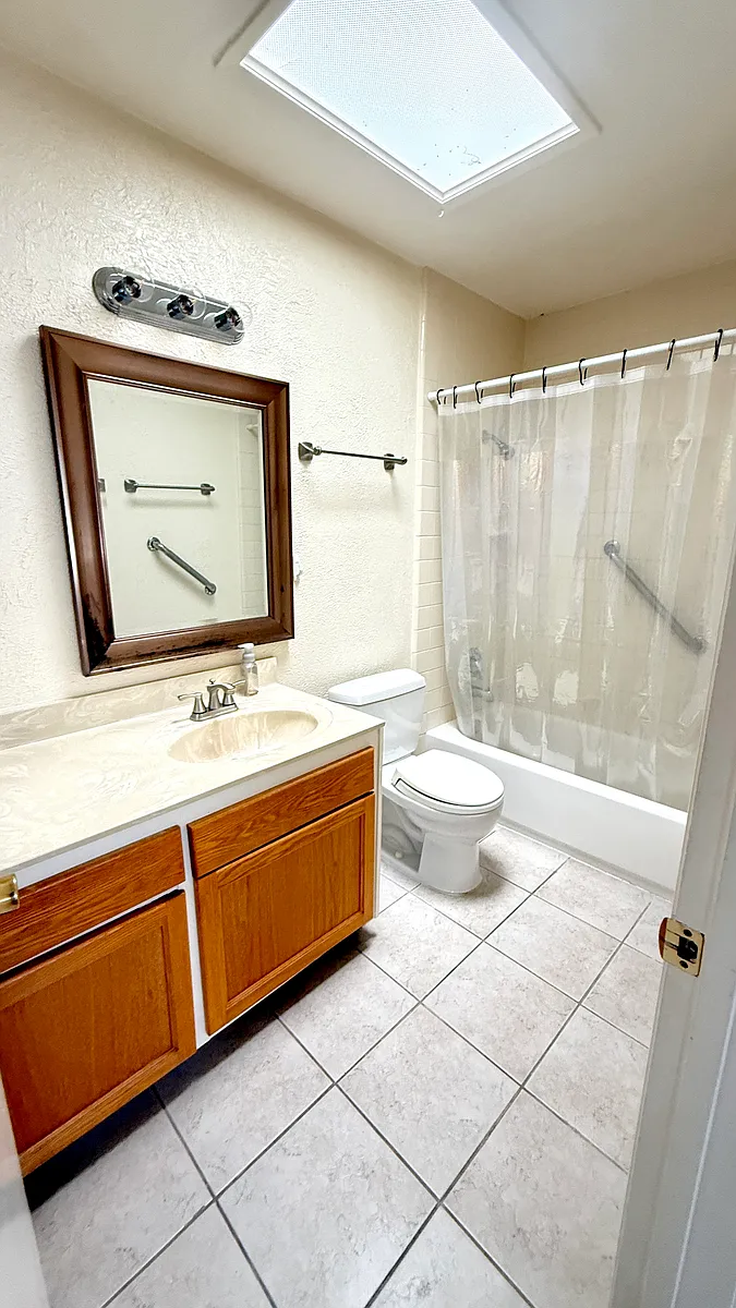 Building Photo - 808 Balboa Ave #4