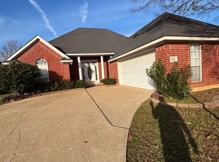 9008 Eureka Ln, Shreveport, LA 71115