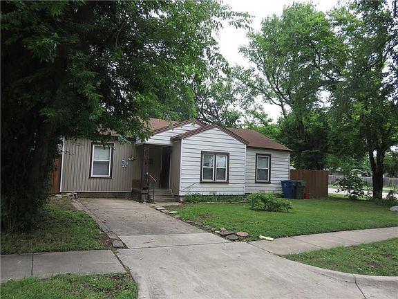 2nd image of 101 W Avenue G