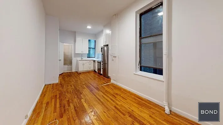 Rented by Bond New York | media 15