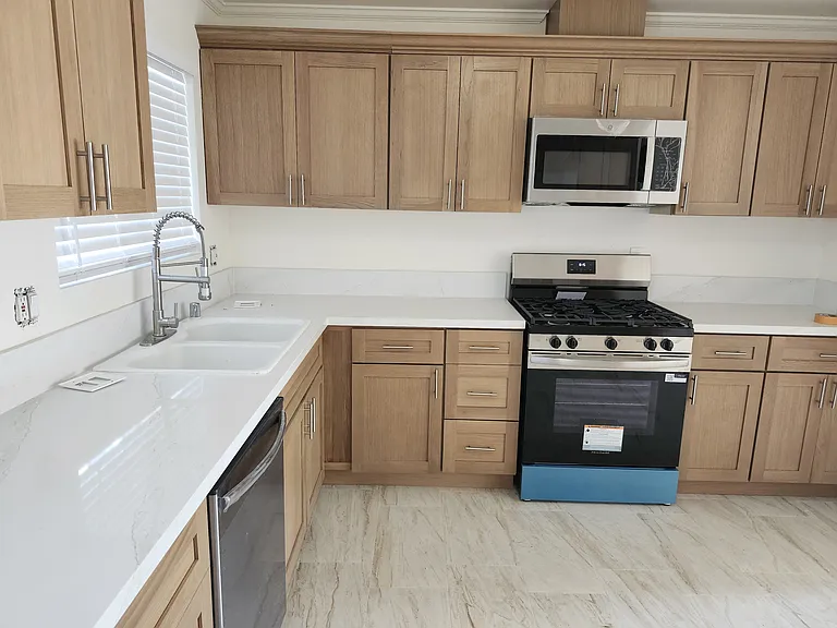 7752 Newman Ave #4 — Photo 5