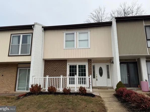 6346 Rockshire St, Alexandria, VA 22315