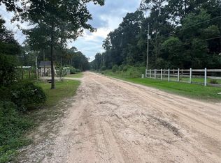 25688 York Ct, New Caney, TX 77357