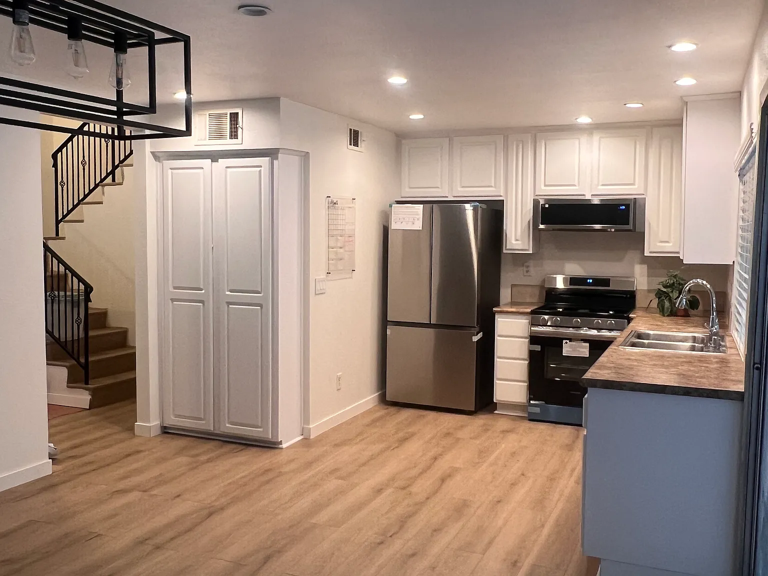 12525 Chanute St — Photo 2
