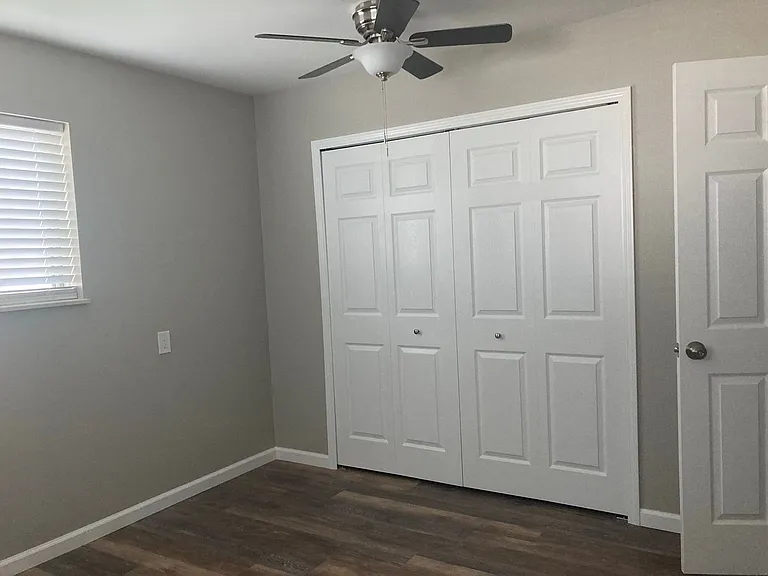 1121 Poplar St — Photo 14