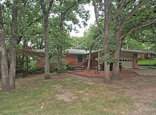 1319 Oakdale Dr, Bartlesville, OK 74006