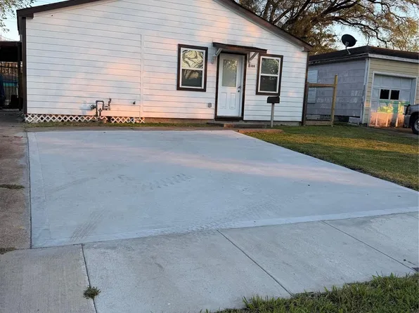 8308 Lenore St, Houston, TX 77017