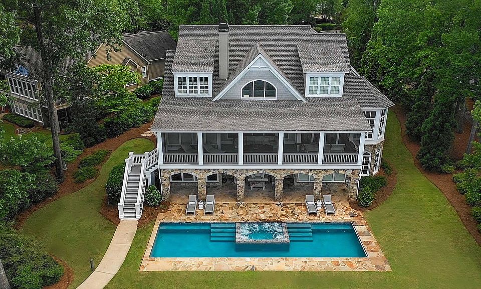 1st image of 173 Blue Heron Dr