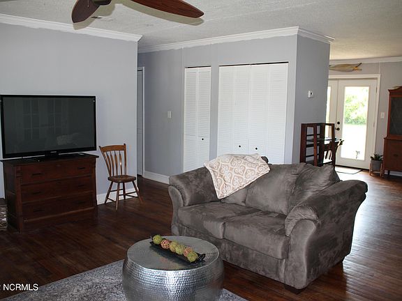 5th image of 2865 Easy St