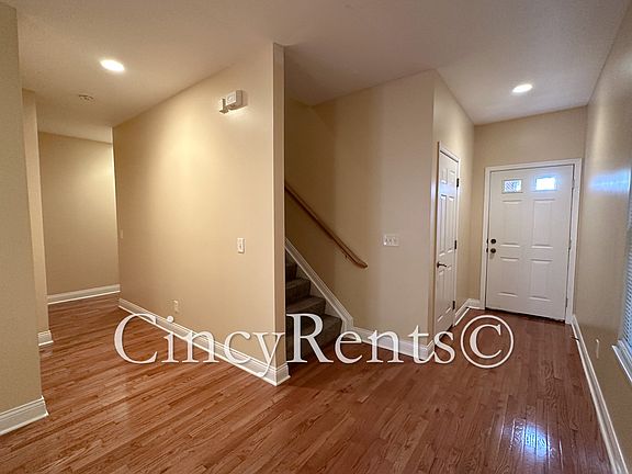 3rd image of 2931 Eden Ave