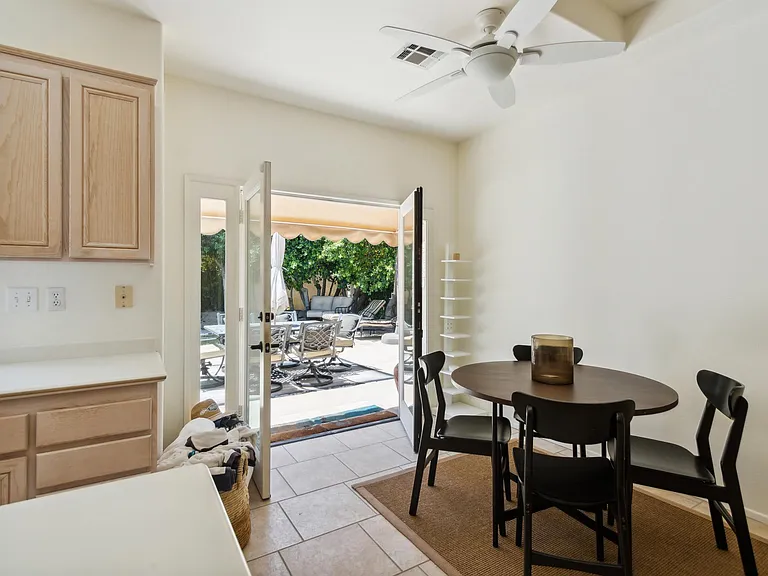 40 Vistara Dr — Photo 25