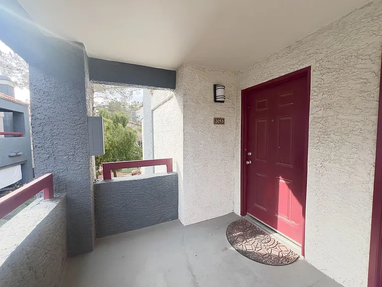 8600 W Charleston Blvd #2053 — Photo 2