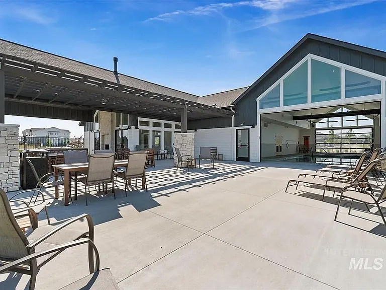 720 S Calhoun Ln — Photo 24