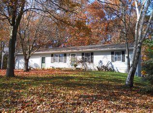 5852 Mari Anne Dr, Greenville, MI 48838