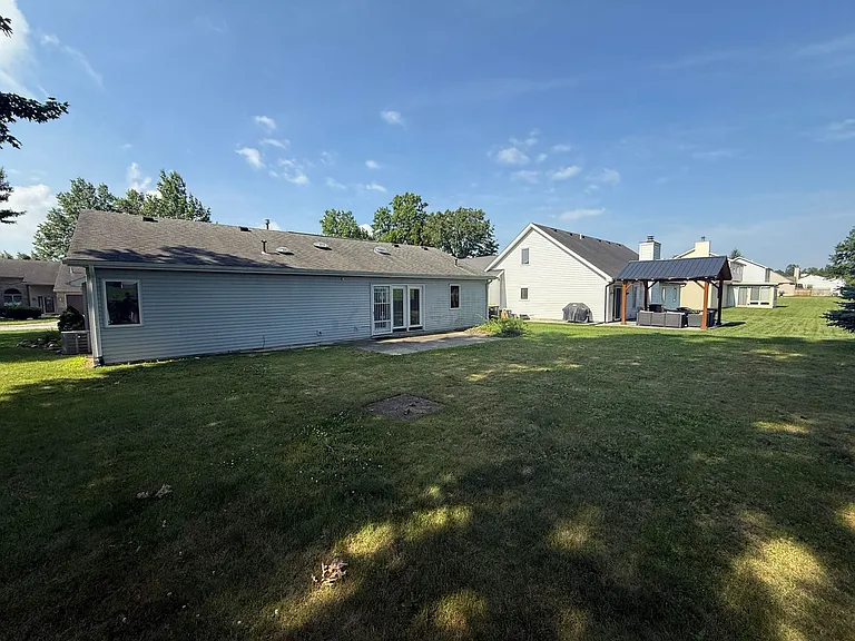 5018 Goldfinch Ln — Photo 25