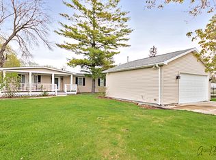625 Kingston Blvd, McHenry, IL 60050