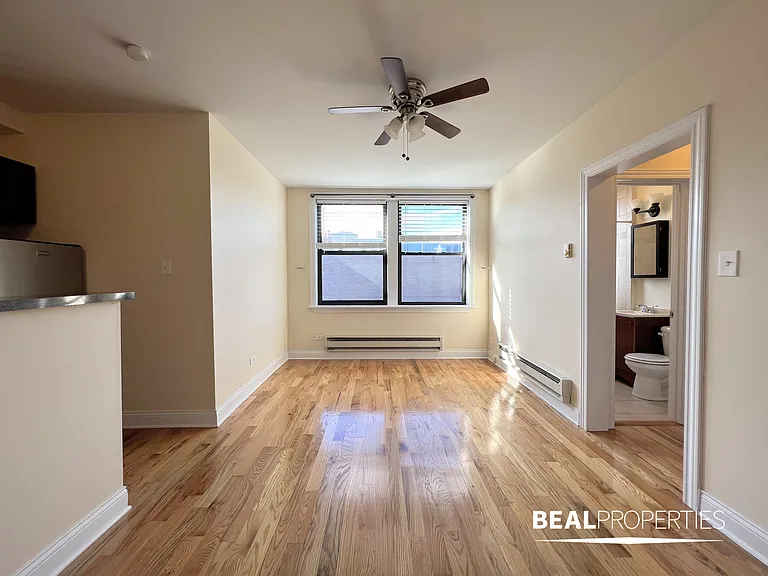 818 W Diversey Pkwy — Photo 11