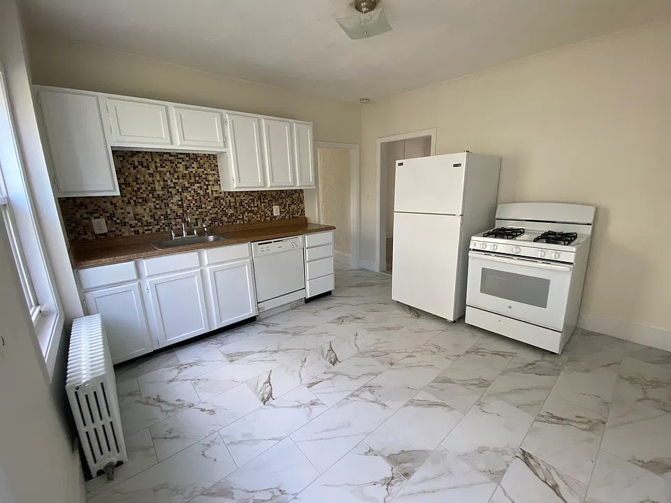 31 Stevenson Ave #1