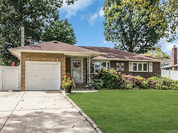 2nd image of 912 Ascan Street