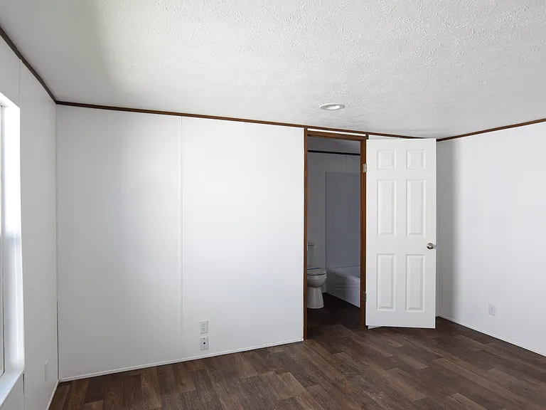 352 Johnson St #9 — Photo 6