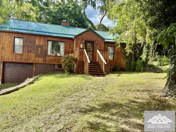 1301 Whitethorn St, Bluefield, WV 24701