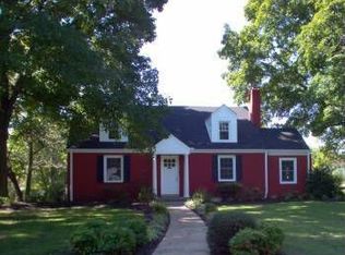 402 Murrell St, Dickson, TN 37055