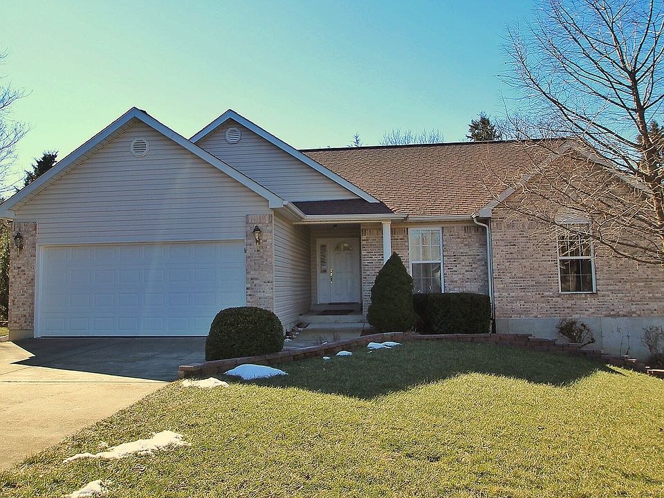 1st image of 6 Bogey Ln