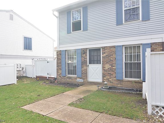 2nd image of 20402 Williamsburg Ct #205B