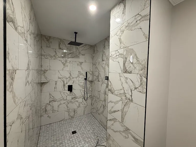 42780 Buckingham Dr — Photo 23