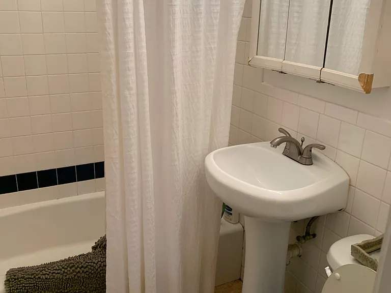 27 Egremont Rd #1 — Photo 11