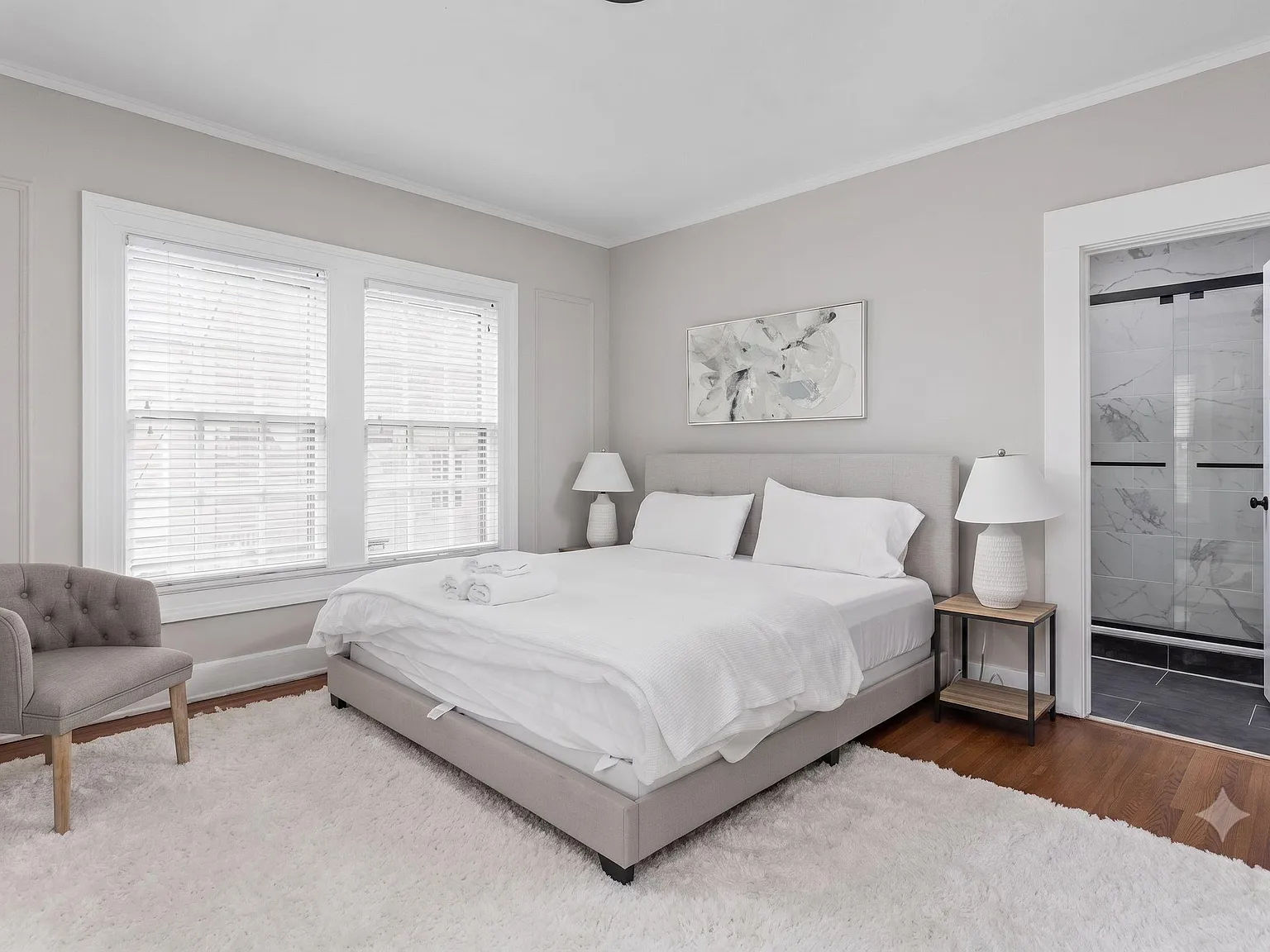 3 bed, 2.0 bath, 2300 sqft, $1,282 — Photo 1