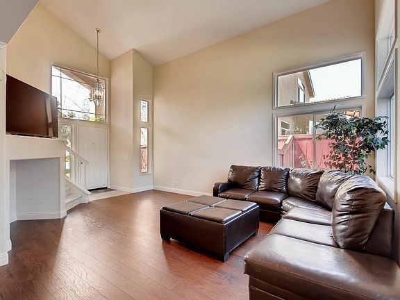 5th image of 29721 Nandina Dr