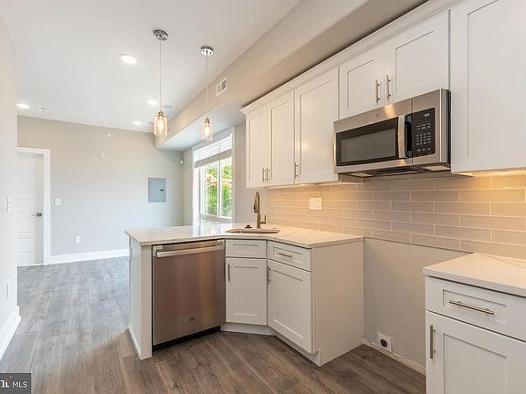 5th image of 920 W Susquehanna Ave #1