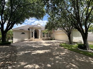 41 Stillmeadow Dr, The Hills, TX 78738