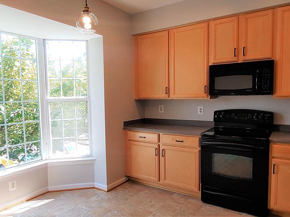 4th image of 2501 Revere Ct #32E