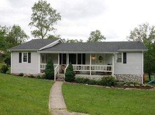 355 Old Log Lick Rd, Winchester, KY 40391