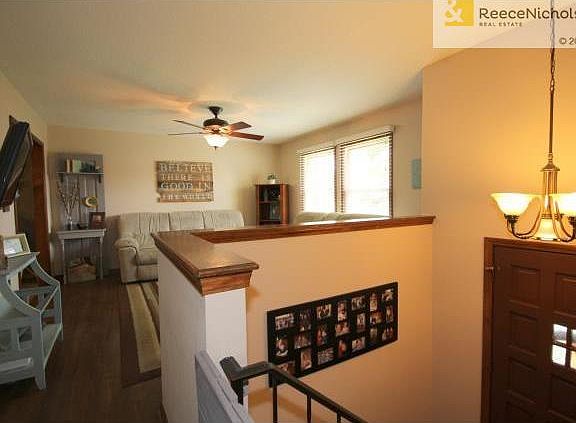 2nd image of 5418 Crest Dr