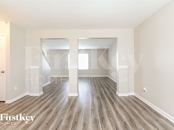 2nd image of 6159 N Woods Edge Dr