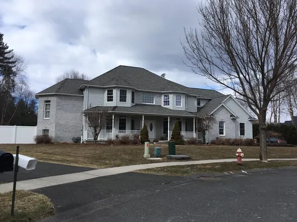 15 Brimfield Way, Westfield, MA 01085