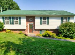 354 Townview Dr, Lebanon, VA 24266